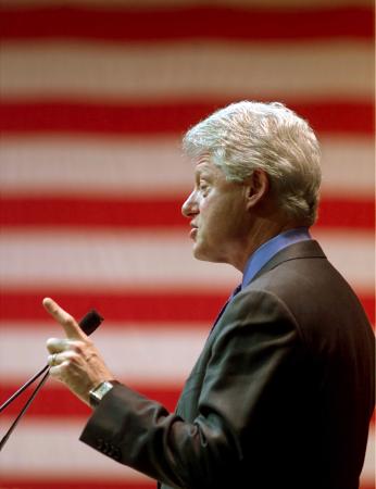 Bill Clinton, The Last Elected President Speaking At Harvard, 11/19/01