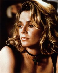 Elizabeth Shue