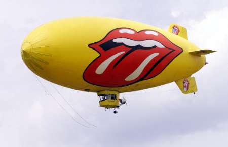 The Rolling Stones (Charlie Watts, Mick Jagger, Ron Wood and Keith Richards) arrive at a news conference riding in a blimp in New York City, May 7, 2002. Photo by Jeff Christensen